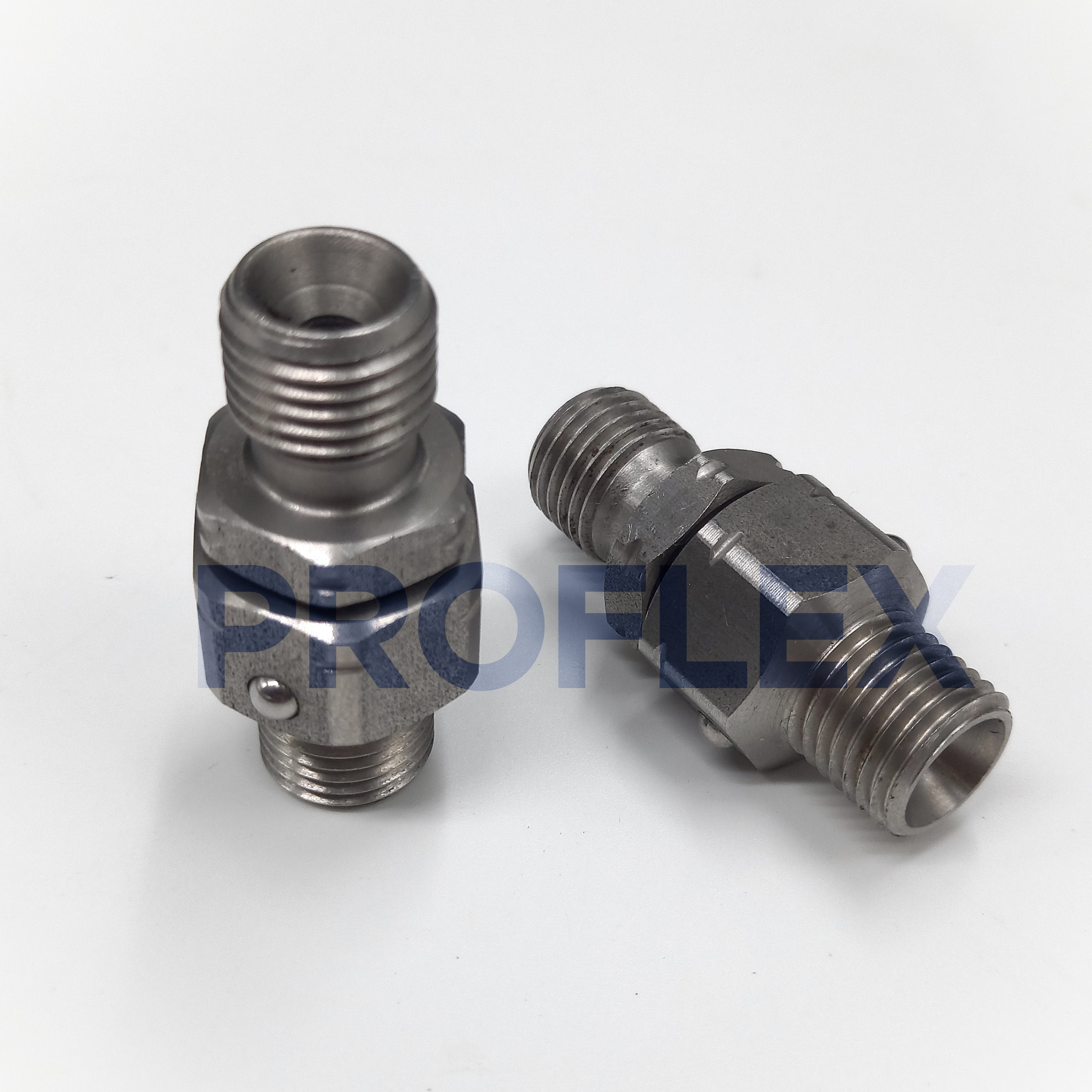 Соединение поворотное NPT 1/4

